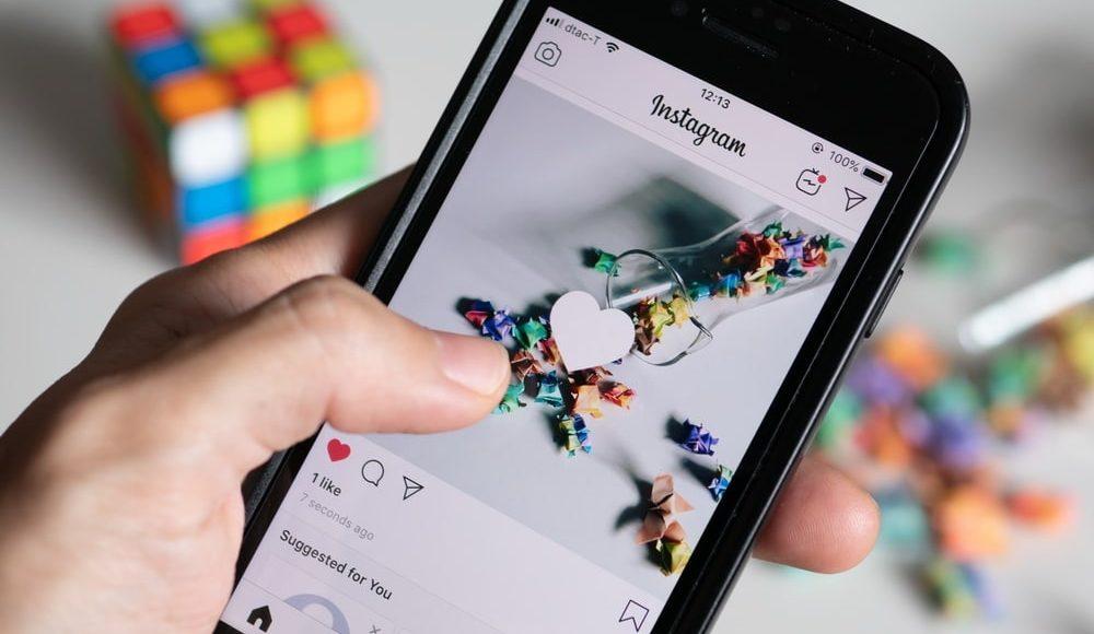 Avantages et inconvénients des outils d’achat de Likes Instagram 